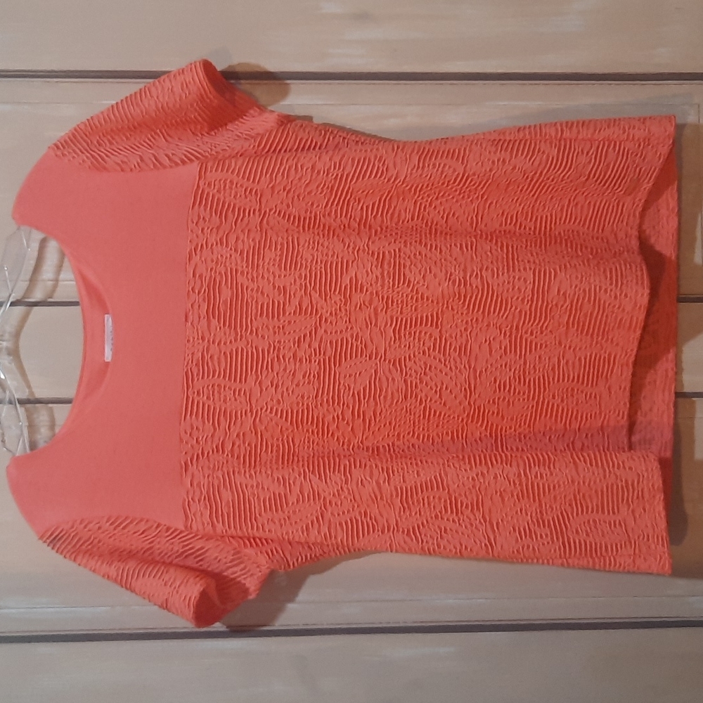 Beautiful coral shirt by Calvin Klein XL crinkle gathered fabric like new